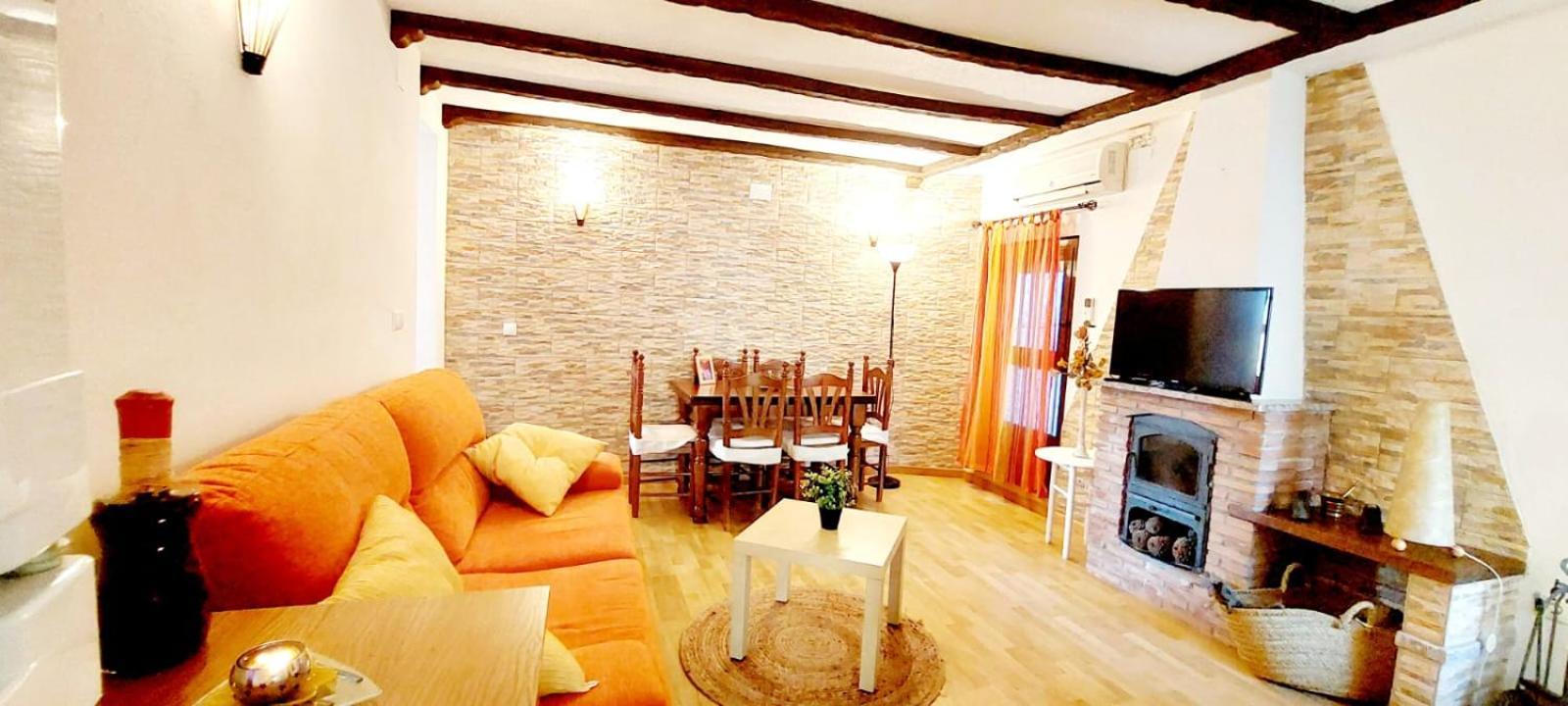 La Casita De *